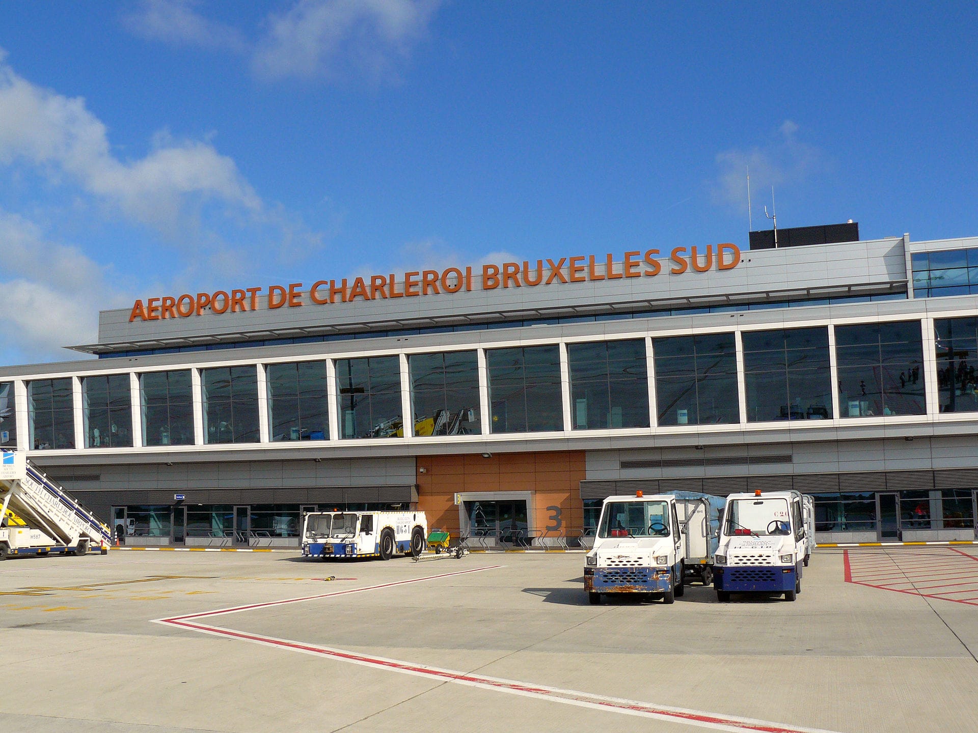 Taxi Transfers Brussels Airport (BRU) to any destination in Brussels Sud